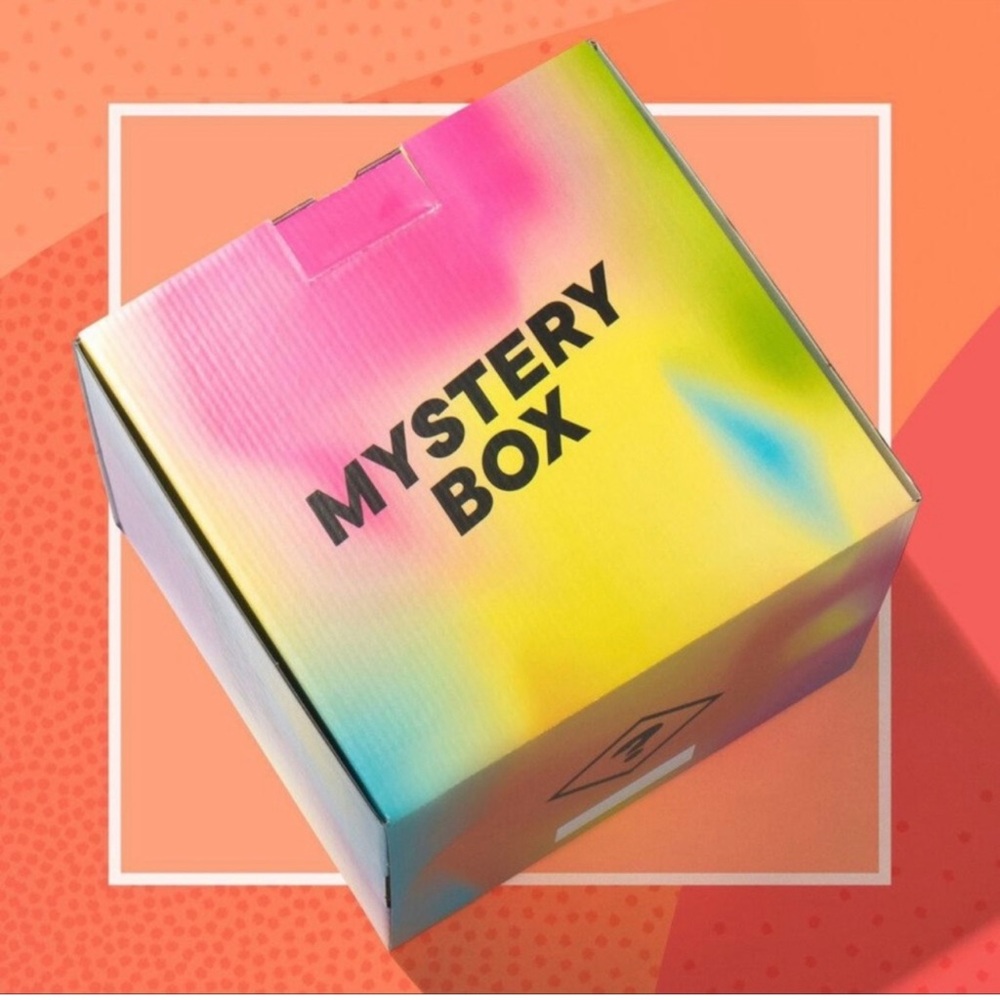 $20 Makeup Mystery Box ‼️